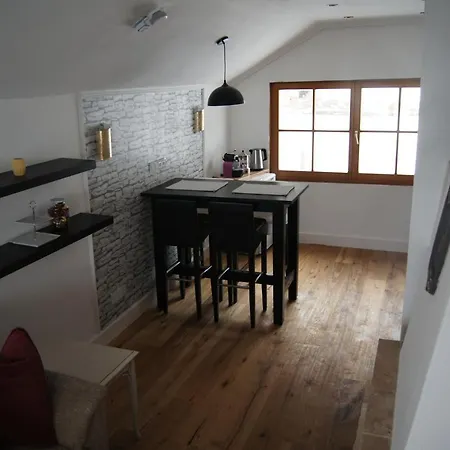 別荘 Land - Haus *