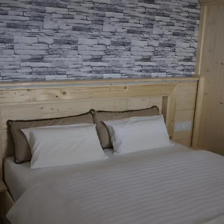 Land - Haus Pusterwald