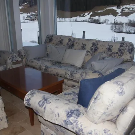 Land - Haus * Pusterwald