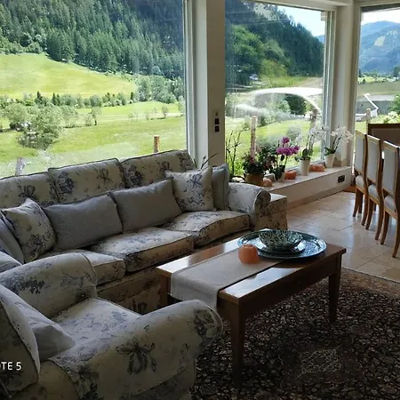 Land - Haus 別荘 Pusterwald