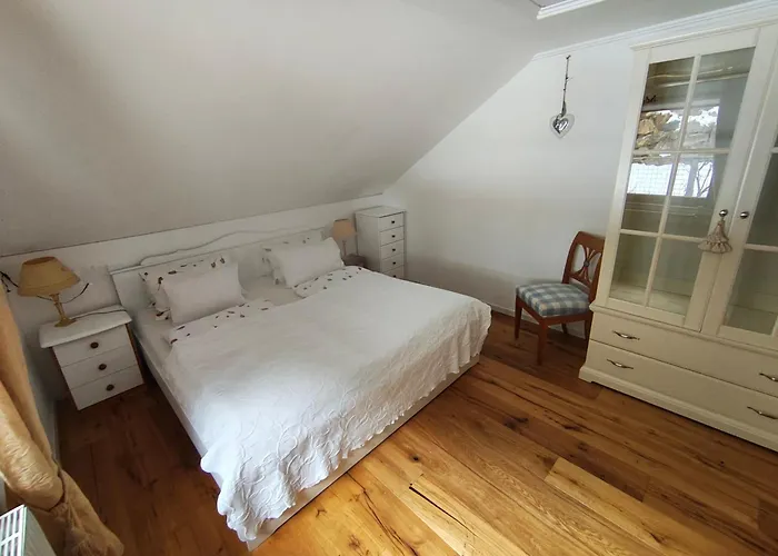 Land - Haus Hébergement de vacances *